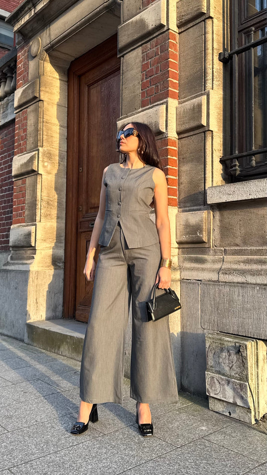 Tailleur veste sans manche pantalon - gris